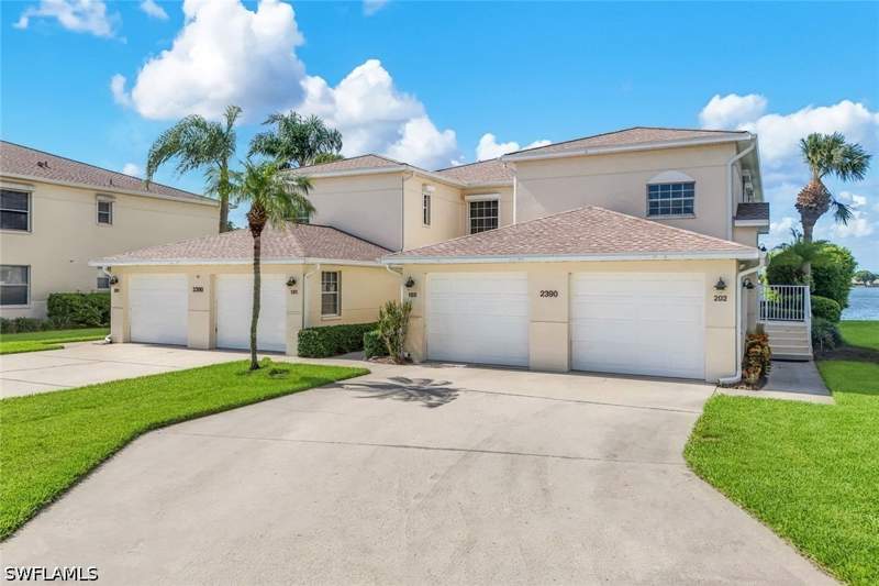2 bedroom Condominium at 2390 Piccadilly Circus 202, CROWN POINTE SHORES, Naples — photo 4