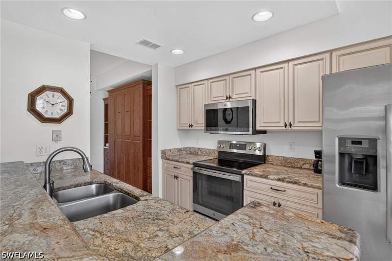 2 bedroom Condominium at 9350 Highland Woods Blvd 4405, Terrace I, Bonita Springs — photo 5