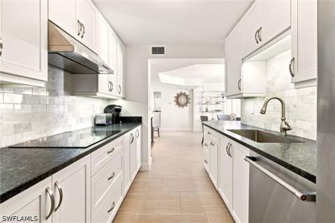 4001 Gulf Shore Blvd N 904, Naples FL - photo 12 of 50