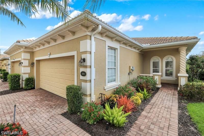 3 bedroom Attached at 13850 Cleto Dr, Bella Terra, Estero — photo 4