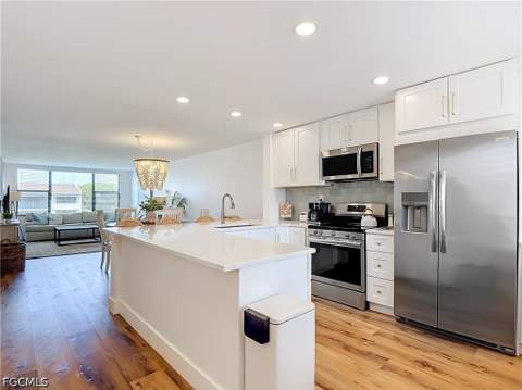 979 E Gulf Dr D433, Sanibel FL - photo 6 of 46
