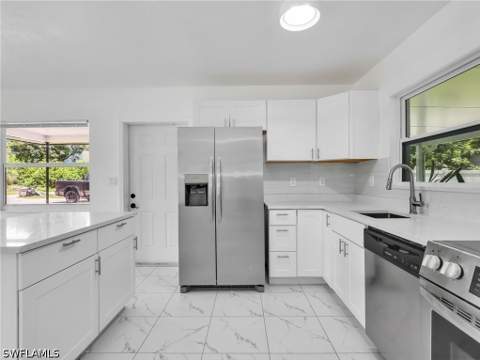 1196 Pine Lake Dr, Cape Coral FL - photo 11 of 27