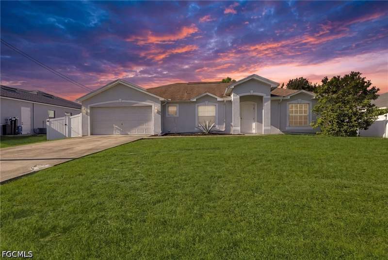 4 bedroom SingleFamilyResidence at 4205 11th St W, Lehigh Acres, Lehigh Acres — photo 2