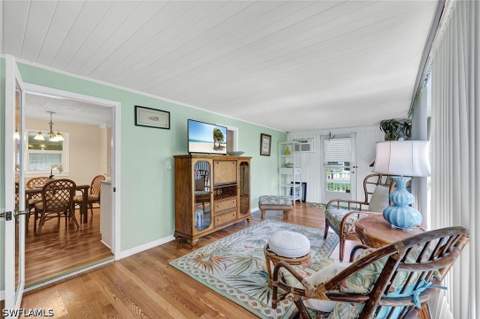 522 Menton Ln, Naples FL - photo 11 of 25