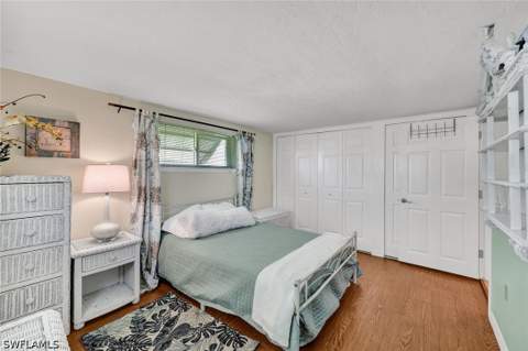 522 Menton Ln, Naples FL - photo 13 of 25