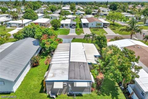 522 Menton Ln, Naples FL - photo 22 of 25