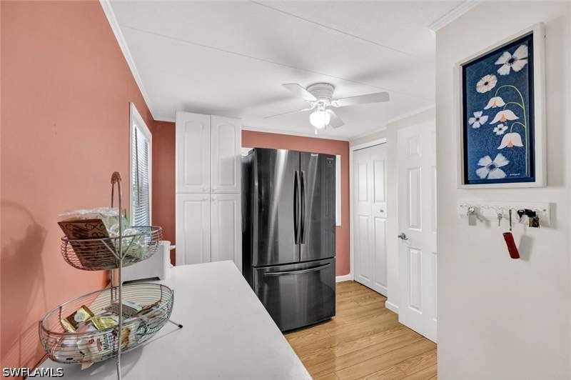2 bedroom ManufacturedHome at 522 Menton Ln, Riviera Colony, Naples — photo 5