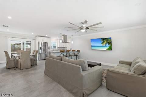 345 Donora Blvd, Fort Myers Beach FL - photo 11 of 39