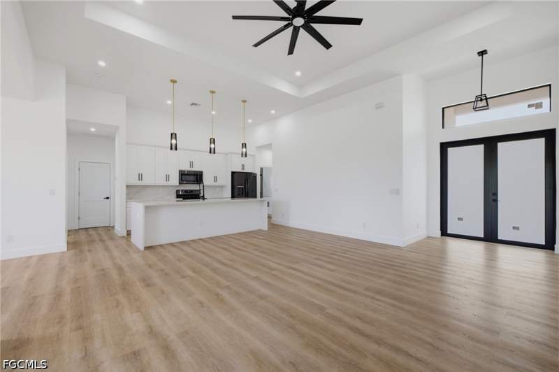 4 bedroom SingleFamilyResidence at 2929 Diplomat Pkwy W, Cape Coral, Cape Coral — photo 5