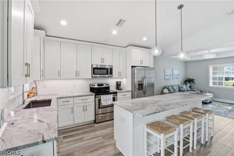 1723 SW 31st Ln, Cape Coral FL - photo 7 of 29