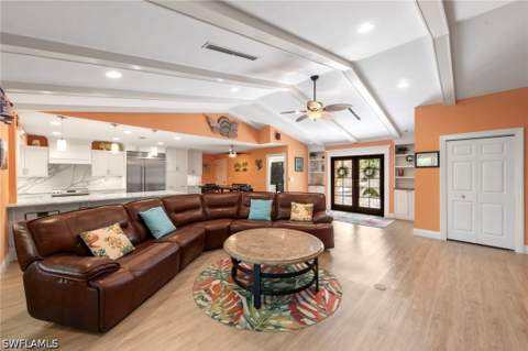 1813 Princess Ct, Naples FL - photo 6 of 42