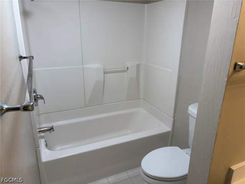 3704 Broadway 214, Fort Myers FL - photo 17 of 31
