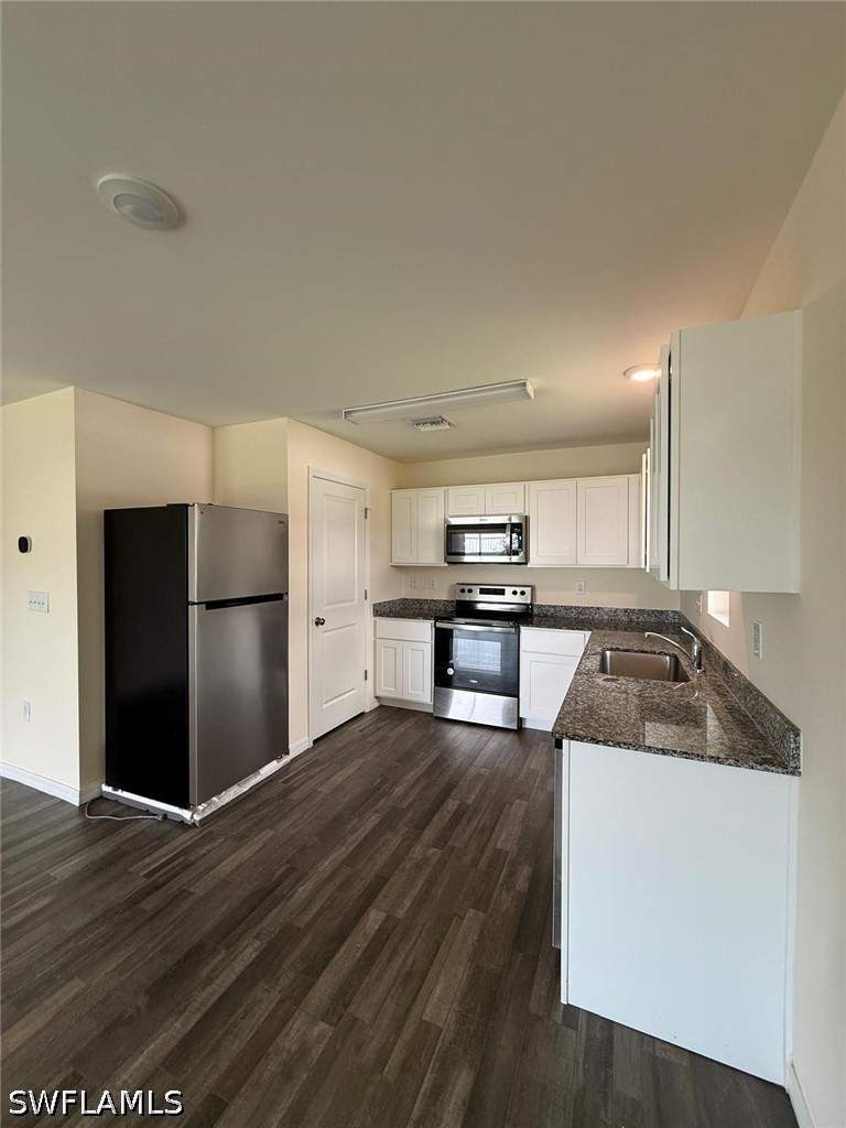 3 bedroom SingleFamilyResidence at 26 NE 12th Ter, Cape Coral, Cape Coral — photo 2