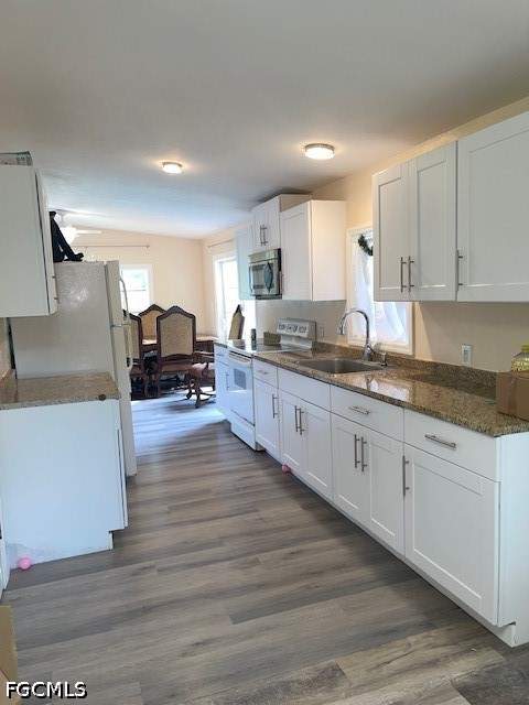 5460 Jackson Rd, Fort Myers FL - photo 9 of 32