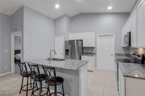 2627 SW 4th Ter, Cape Coral FL - photo 6 of 47