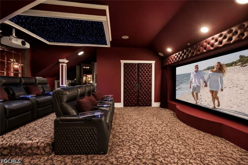 5 bedroom SingleFamilyResidence at 5764 Staysail Ct, Cape Harbour, Cape Coral — photo 4