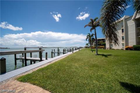 929 Collier Ct B402, Marco Island FL - photo 22 of 24