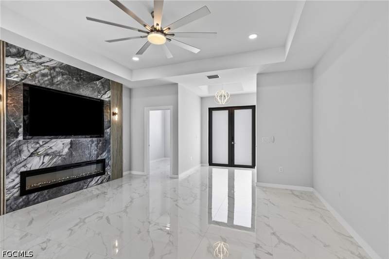 3 bedroom SingleFamilyResidence at 3921 NW 40th Ln, Cape Coral, Cape Coral — photo 5