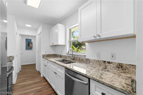 2816 Economy St, Fort Myers FL - photo 12 of 36