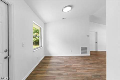 2816 Economy St, Fort Myers FL - photo 9 of 36