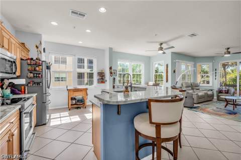 20061 Sanibel View Cir 101, Fort Myers FL - photo 9 of 49