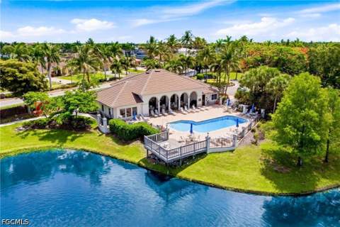 1817 Lagoon Ln, Cape Coral FL - photo 6 of 50