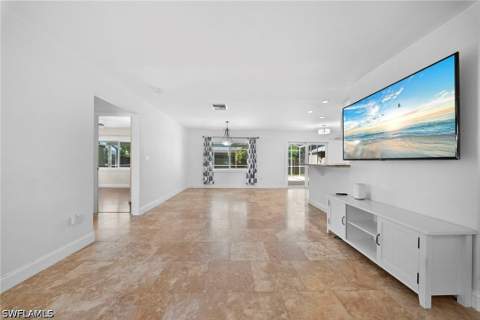 7454 Sea Island Rd, Fort Myers FL - photo 6 of 37