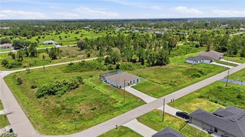 811 Coffield Ave, Lehigh Acres FL - photo 9 of 48