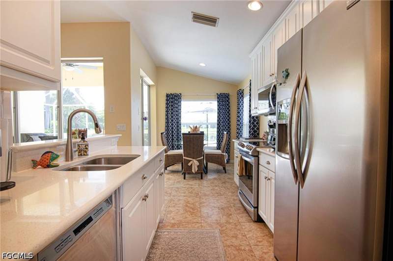 3 bedroom SingleFamilyResidence at 2436 Woodbourne Pl, Sandoval, Cape Coral — photo 3
