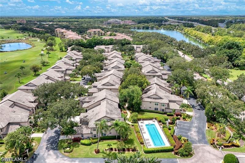 3 bedroom Condominium at 242 Via Perignon 9-3, Tra Vigne, Naples — photo 4