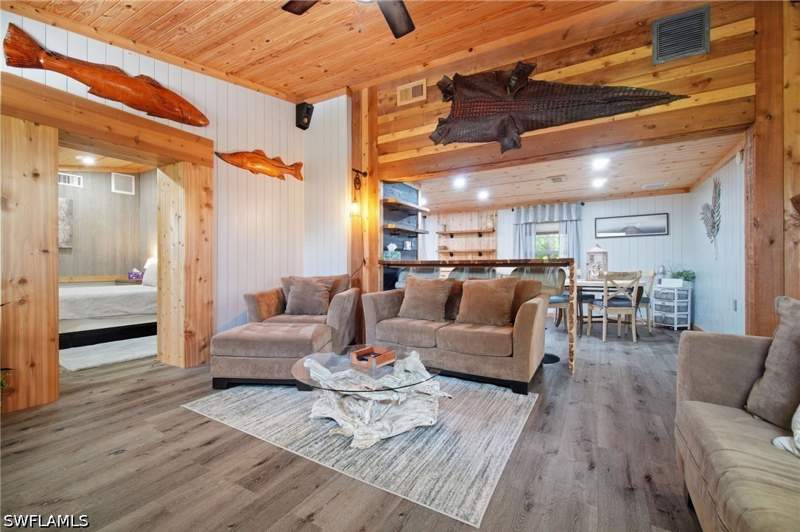 3 bedroom SingleFamilyResidence at 253 Worley St, Chokoloskee, Chokoloskee — photo 5