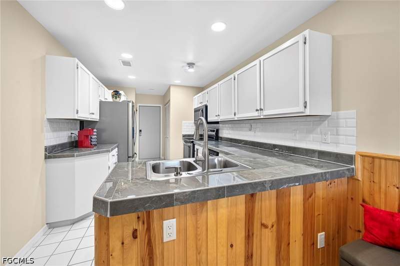 2 bedroom Condominium at 12051 Champions Green Way 313, Champion'S Green, Fort Myers — photo 4