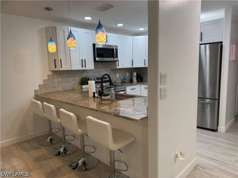 6320 Royal Woods Dr, Fort Myers FL - photo 7 of 29