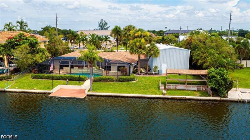 3 bedroom SingleFamilyResidence at 412 Cape Coral Pkwy W, Cape Coral, Cape Coral — photo 3