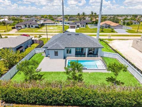 212 Kismet Pkwy W, Cape Coral FL - photo 6 of 50