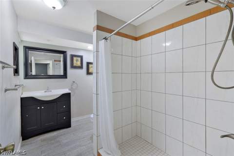 8110 Valencia Rd, Fort Myers FL - photo 12 of 27