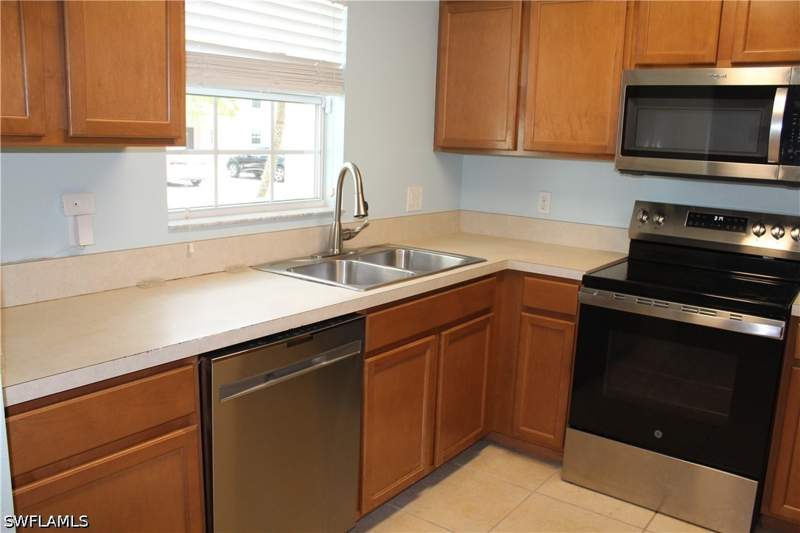 2 bedroom Townhouse at 9076 Gervais Cir 403, The Vistas, Naples — photo 3