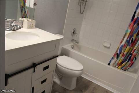 9076 Gervais Cir 403, Naples FL - photo 9 of 16