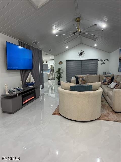 261 Egret St, Fort Myers Beach FL - photo 12 of 49