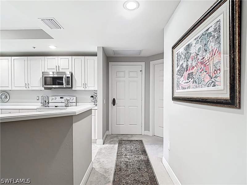 2 bedroom Condominium at 2745 1st St 1106, St. Tropez, Fort Myers — photo 4