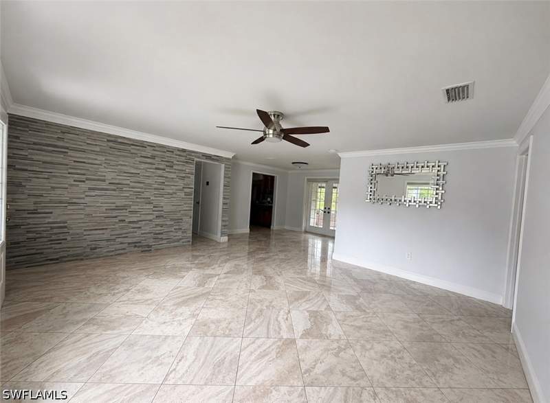 5 bedroom SingleFamilyResidence at 565 6th St SE, Golden Gate Estates, Naples — photo 3