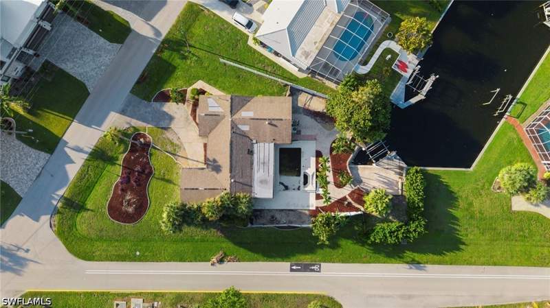 3 bedroom SingleFamilyResidence at 5304 Bayshore Ave, Cape Coral, Cape Coral — photo 2