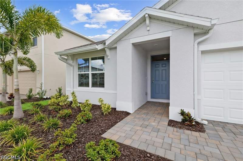 3 bedroom SingleFamilyResidence at 2621 Table Coral Trl, Coral Bay, North Fort Myers — photo 2