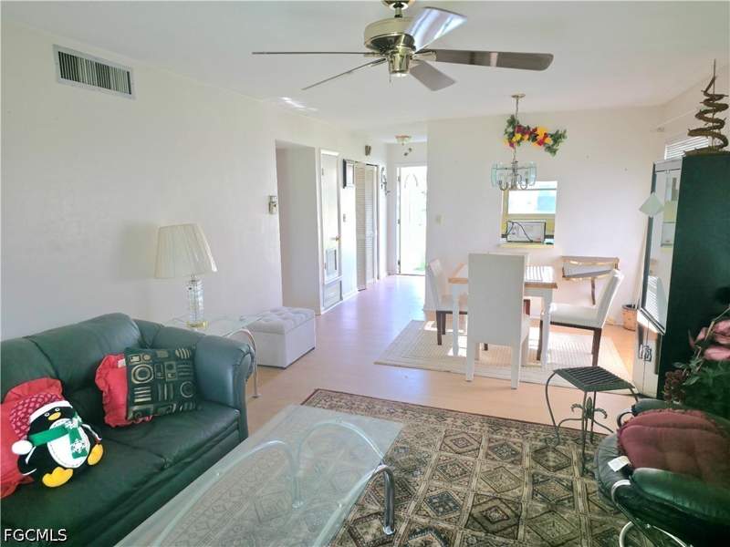 2 bedroom Townhouse at 2214 E 6th St, Camille Gardens, Lehigh Acres — photo 5