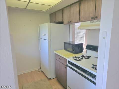 2214 E 6th St, Lehigh Acres FL - photo 9 of 24