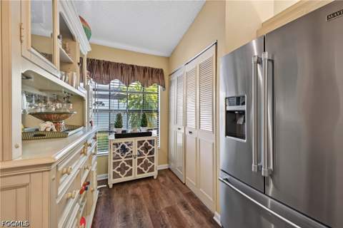 4721 Lakeside Club Blvd 2, Fort Myers FL - photo 8 of 32