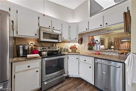 4721 Lakeside Club Blvd 2, Fort Myers FL - photo 9 of 32