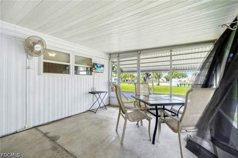 195 Domingo Dr, Fort Myers FL - photo 17 of 35