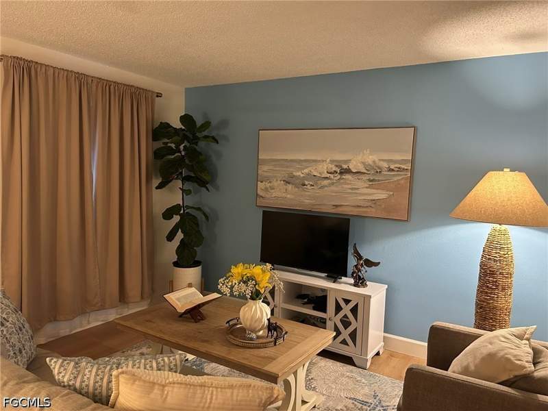 2 bedroom SingleFamilyResidence at 17452 Woodland Trce A, Newport Glen, Fort Myers — photo 3