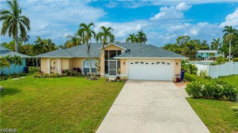 5831 Samoa Dr, Bokeelia FL - photo 9 of 50